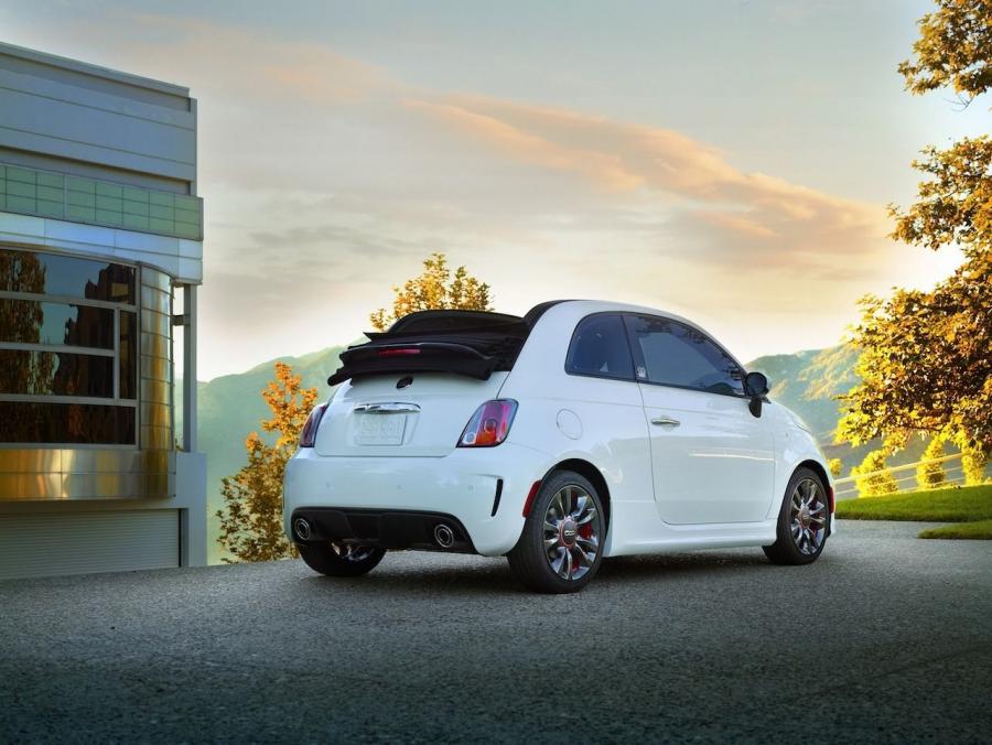  Fiat 500C GQ Edition 2014 года  (фото 7 из 10)